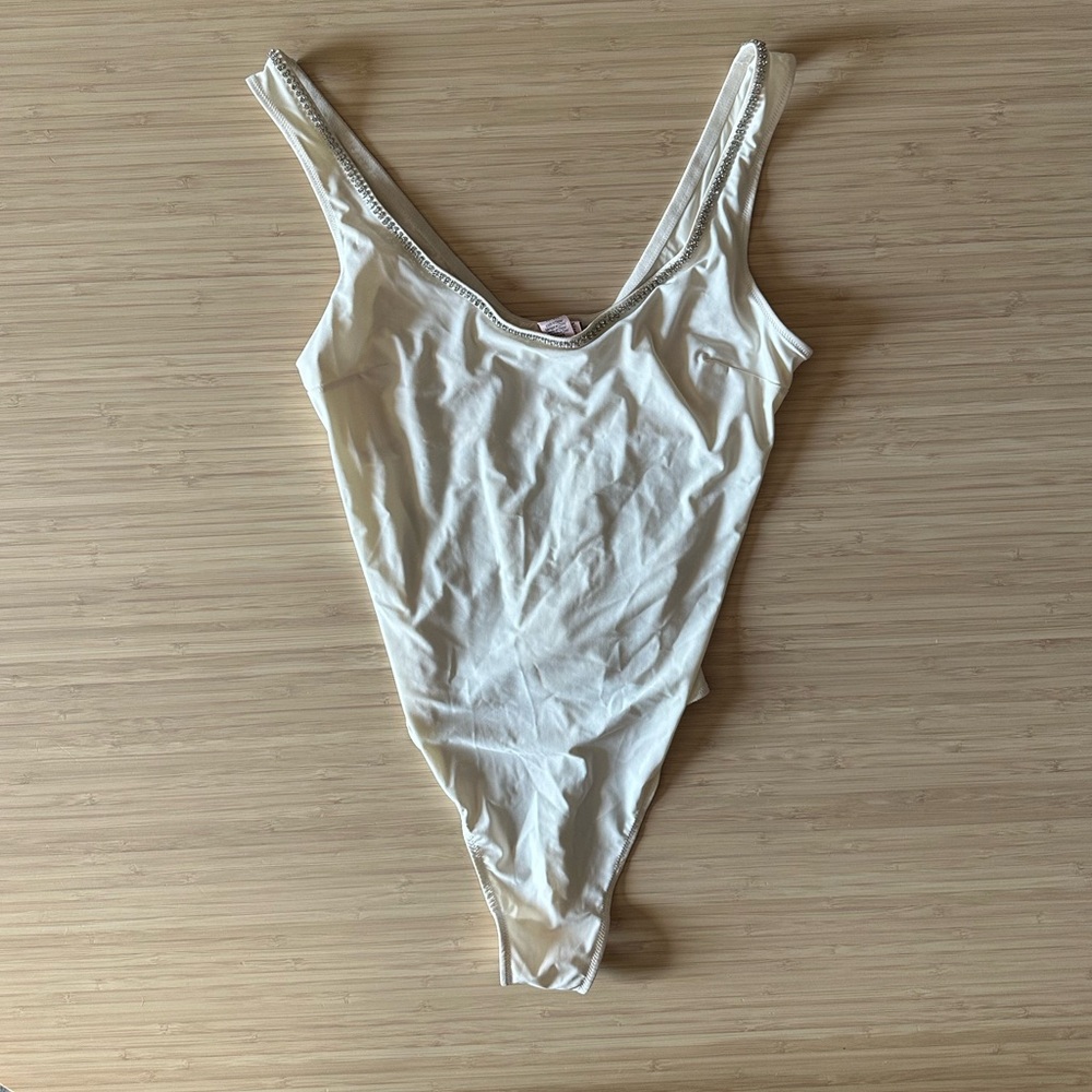 Victoria’s Secret women white bodysuit, medium, NWT
